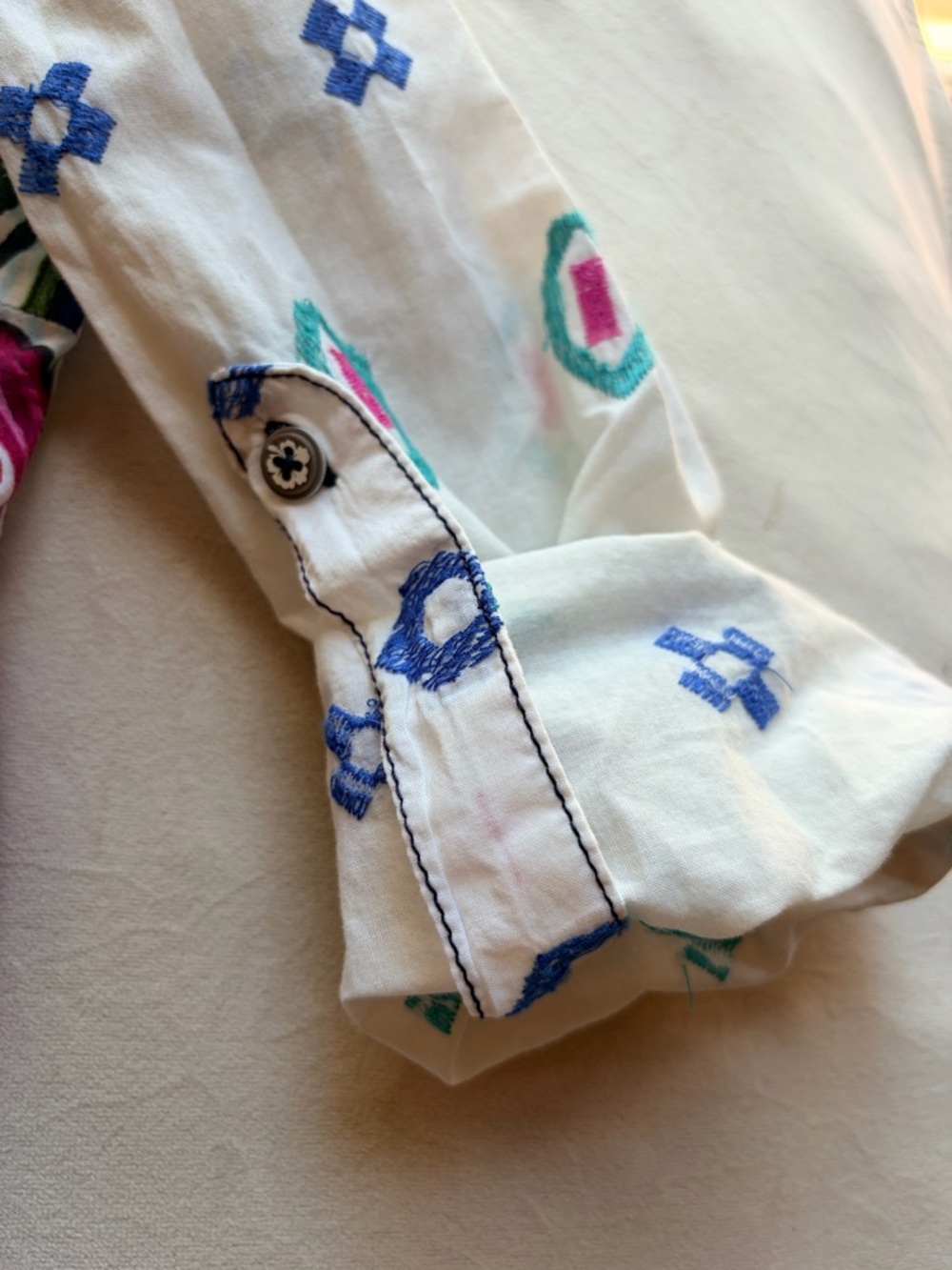 Desigual M summer weight button up. Embroidery cotton - Picture 5 of 8